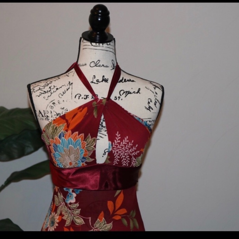 Beautiful summer dress - Picture 2 of 7